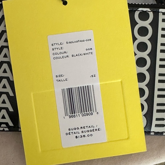 New Marc Jacob The Monogram Leather Top Zip Wristlet - Picture 4 of 6